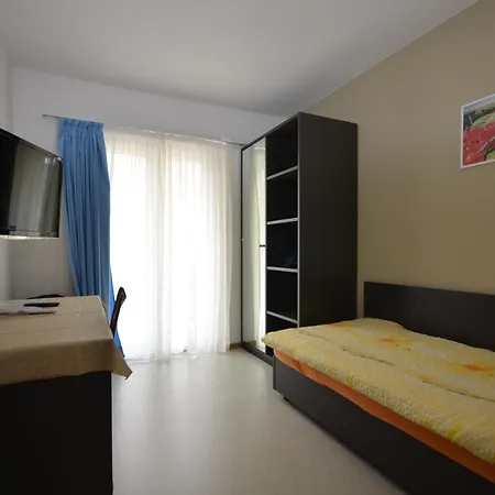 Hotel Elvezia 3*